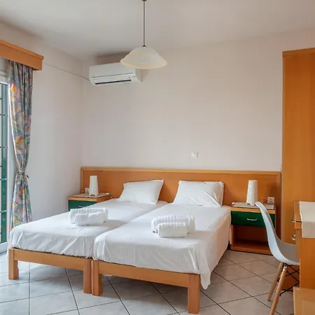 Naftilos Hotel Lourdata (Kefalonia)