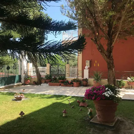 Hotel Naftilos Lourdata (Kefalonia)