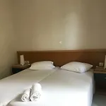 Otel Naftilos Lourdata (Kefalonia)