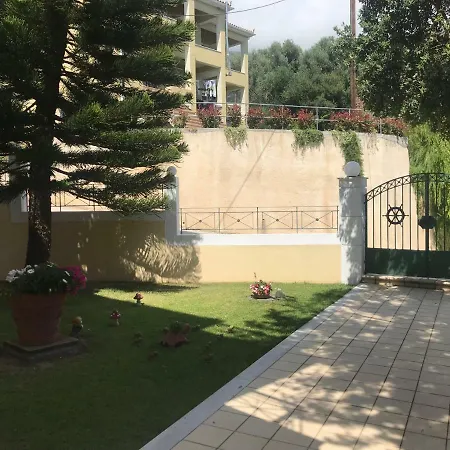 Naftilos Otel Lourdata (Kefalonia)