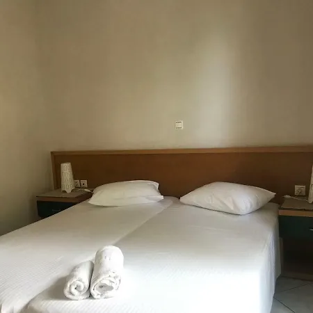 Ξενοδοχείο Naftilos Λουρδάτα