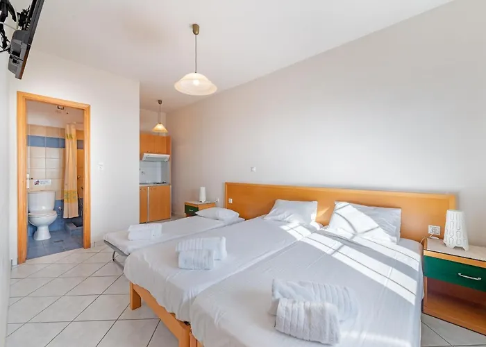 Naftilos Hotel