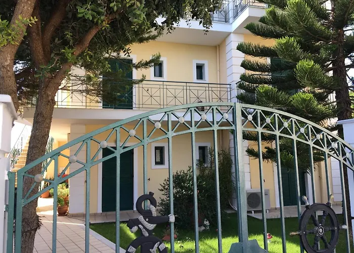 Naftilos Hotel