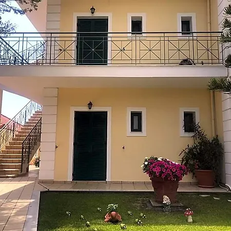 Naftilos Hotel Lourdata (Kefalonia)