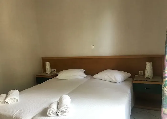 ホテル Naftilos ロウダータ